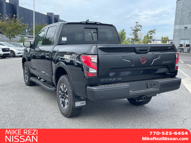 2024 Nissan Titan PRO-4X 4