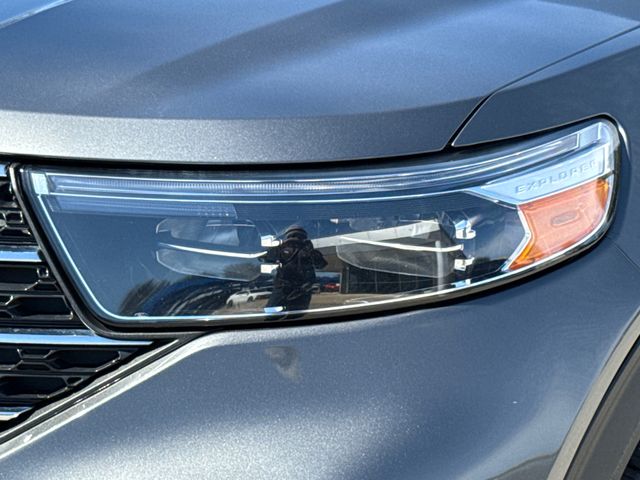 Certified Used 2023 Gray Ford XLT image 4