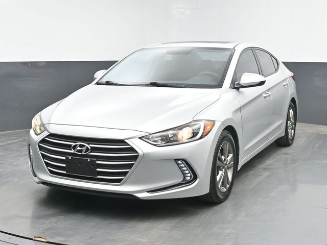 Used 2018 Silver Hyundai Value Edition image 5