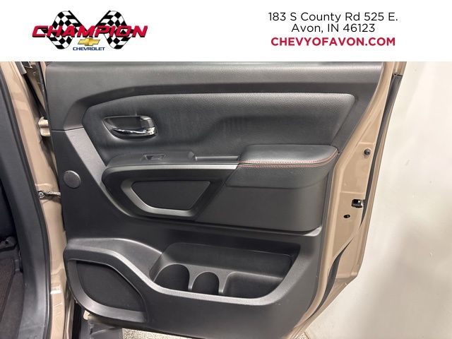 2021 Nissan Titan PRO-4X photo