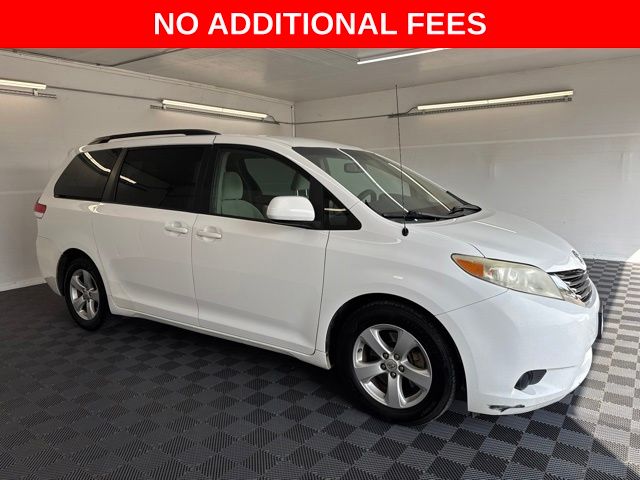 Super White 2014 Toyota Sienna Minivan Front-Wheel Drive 6-Speed Automatic Overdrive