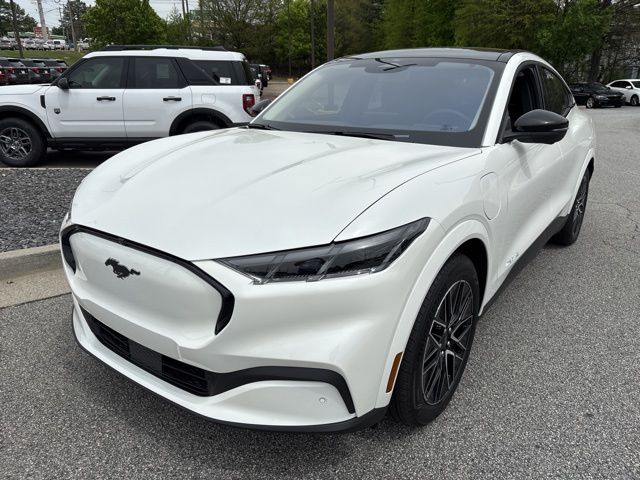 New 2026 White Ford Premium image 4