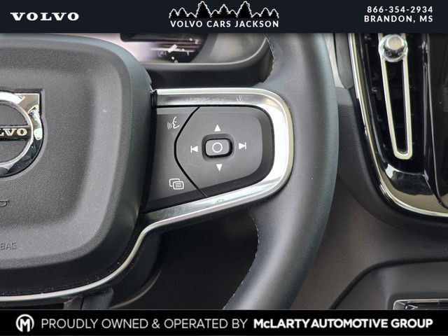 Used 2024 Volvo XC40 SUV
