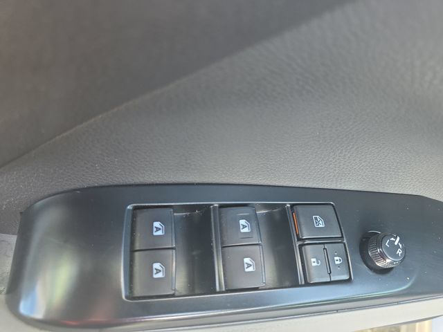 Used 2019 Celestial Silver Metallic Toyota SE image 26