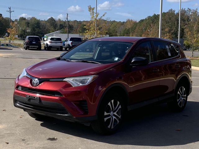 2018 Toyota RAV4 LE 6