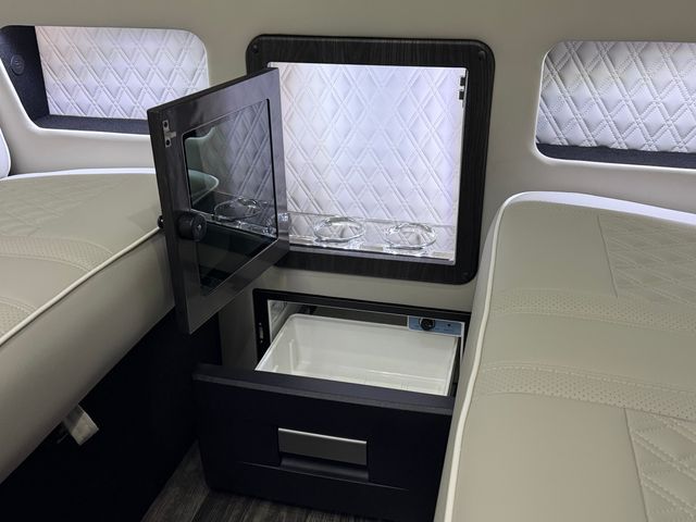 2025 Mercedes-Benz Sprinter 3500