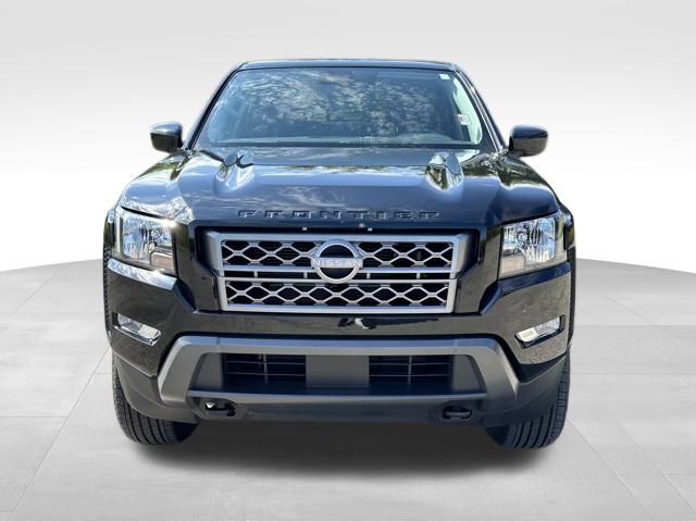 2023 Nissan Frontier SV 2