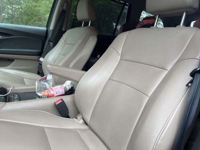 2017 Honda Pilot Touring photo