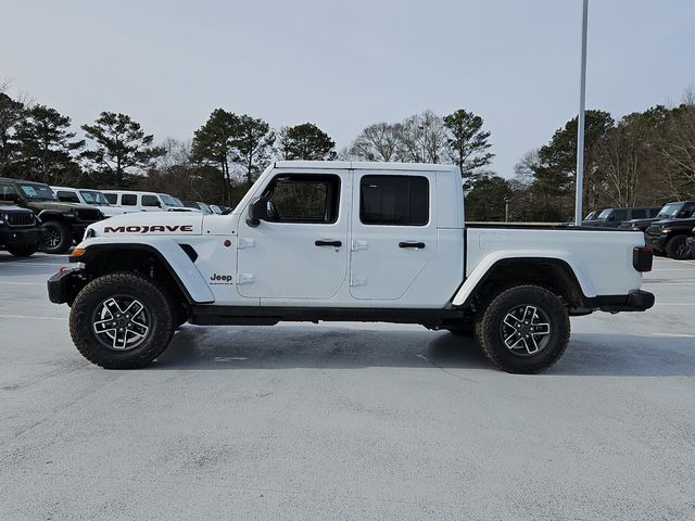 New 2026 White/off-white Jeep Mojave image 4
