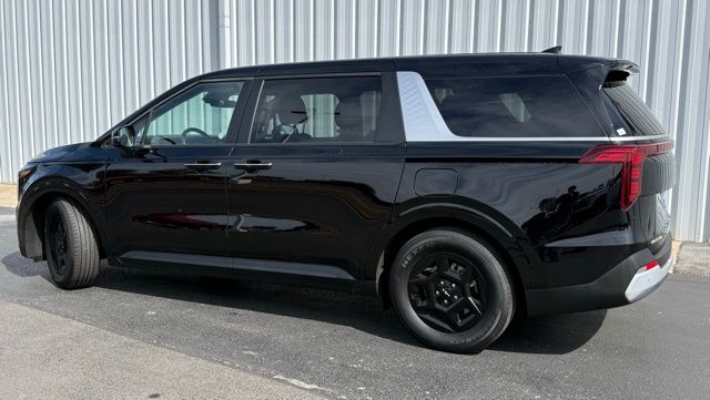 used 2025 Kia Carnival car, priced at $34,838