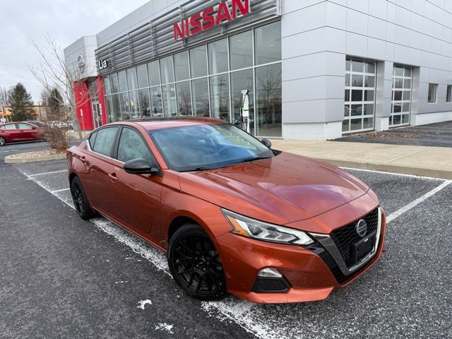 2021 Nissan Altima 2.0 SR 2