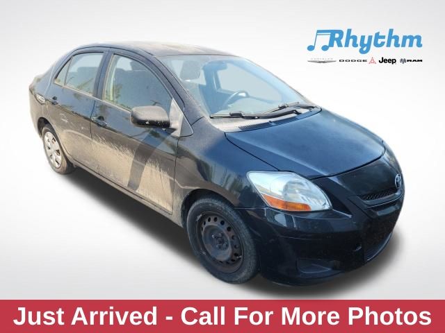 Black 2008 Toyota Yaris Base Sedan Front-Wheel Drive 4-Speed Automatic