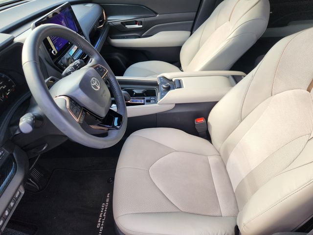 2026 Toyota Grand Highlander Hybrid MAX Platinum Black at Gullo Toyota