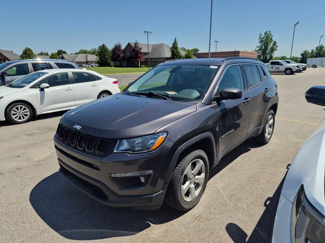 Gray (Granite Crystal Metallic Clearcoat) 2020 Jeep Compass SUV / Crossover Four-Wheel Drive 9-Speed Automatic