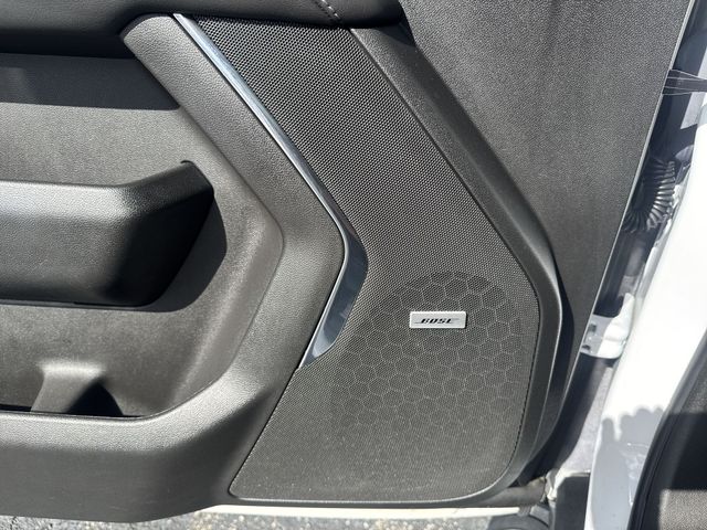 Used 2023 White Chevrolet Z71 image 30