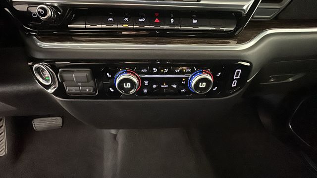 2026 Sterling Metallic GMC Sierra 1500 SLE 4X4 Truck