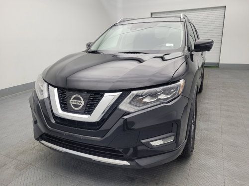 2017 Nissan Rogue SL 29