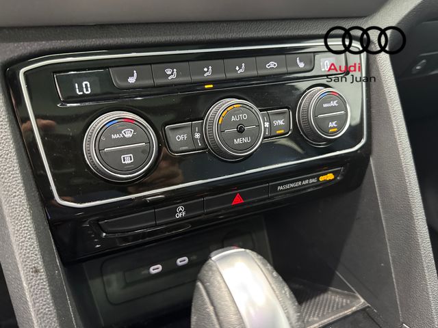 Used 2022 Gray Volkswagen 3.6L V6 SE w/Technology image 17