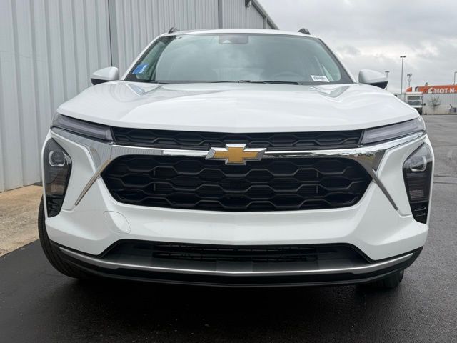 new 2026 Chevrolet Trax car, priced at $25,630