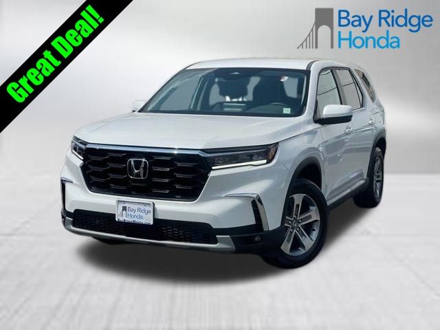 2024 Honda Pilot EX-L AWD with Captains Chairs