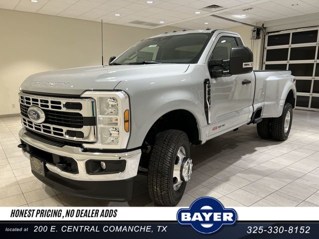 Avalanche 2026 Ford F-350 Super Duty Pickup Truck Four-Wheel Drive Automatic