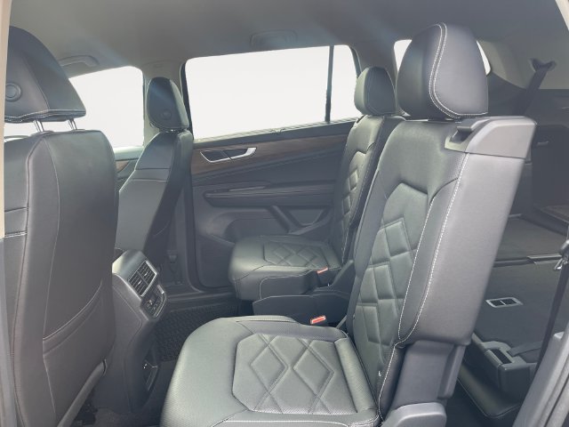 New 2026 Black Volkswagen SE w/Technology image 13