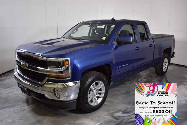 Deep Ocean Blue Metallic 2017 Chevrolet Silverado 1500 Pickup Truck Four-Wheel Drive 6-Speed Automatic Overdrive