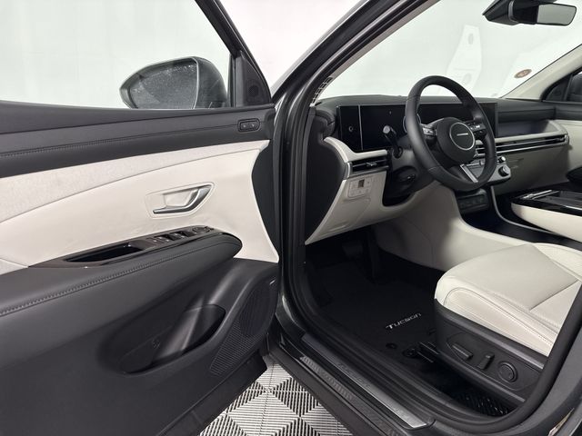 New 2025 Hyundai Tucson Hybrid For Sale in Indianapolis, IN