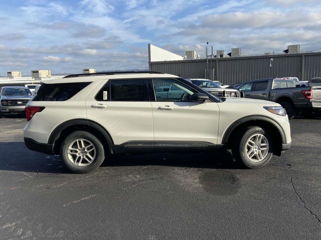 2025 Ford Explorer Active 2