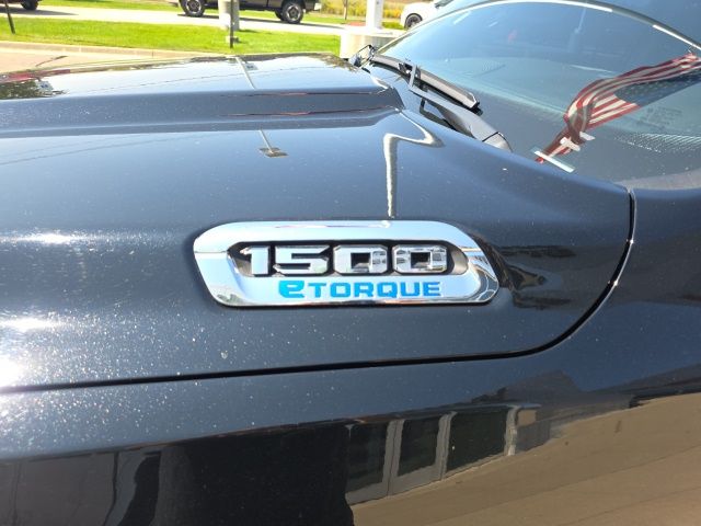 2022 Ram 1500 Big Horn/Lone Star - Diamond Black Crystal Pearlcoat exterior view 12