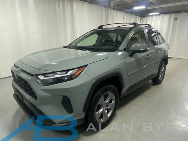 2022 Toyota RAV4 Hybrid XLE AWD