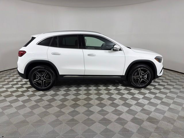 New 2026  Mercedes-Benz GLA 250 image 8