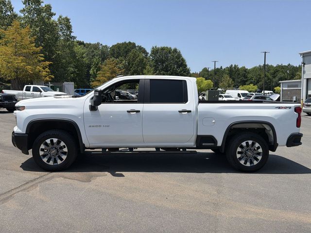 Used 2024 White Chevrolet Custom 5th Wheel image 10