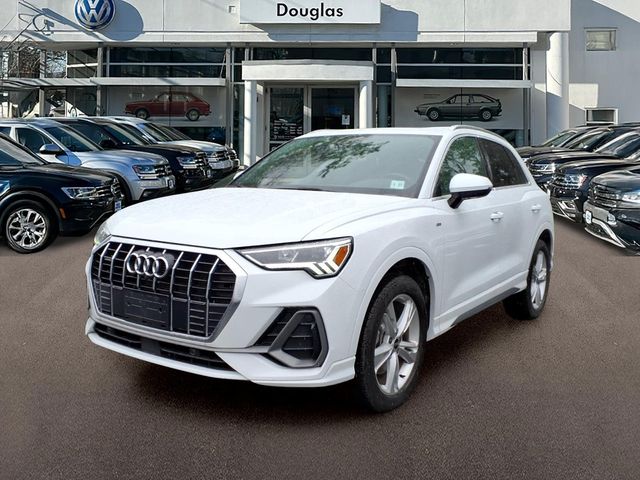 2022 Audi Q3