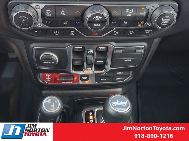Used 2019 Jeep Wrangler SUV