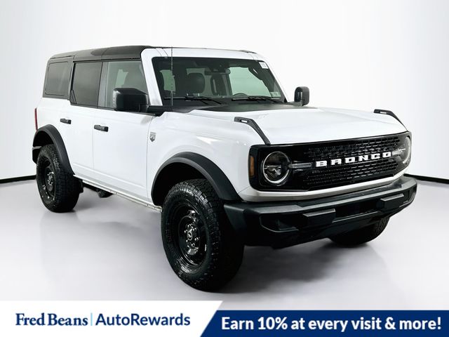 Oxford White 2026 Ford Bronco SUV / Crossover Four-Wheel Drive Automatic