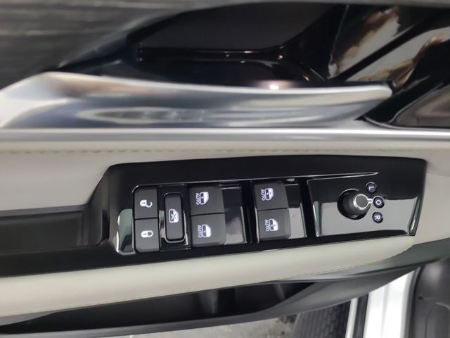 2023 – Jeep – Wagoneer L