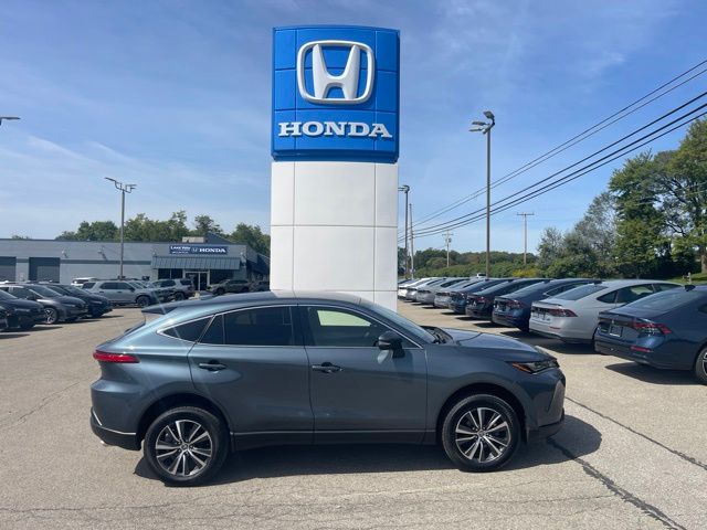 Coastal Gray 2022 Toyota Venza SUV / Crossover All-Wheel Drive Continuously Variable Transmission