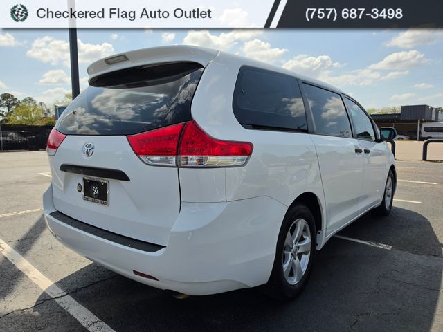 View vehicle photo 7