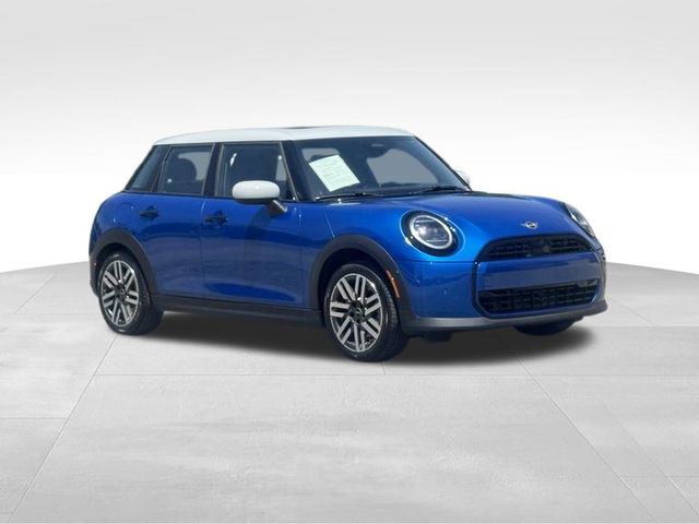 Icy Sunshine Blue Metallic 2026 MINI Cooper C Signature Trim 4-Door Hatchback FWD Hatchback Front-Wheel Drive 7-Speed Automatic