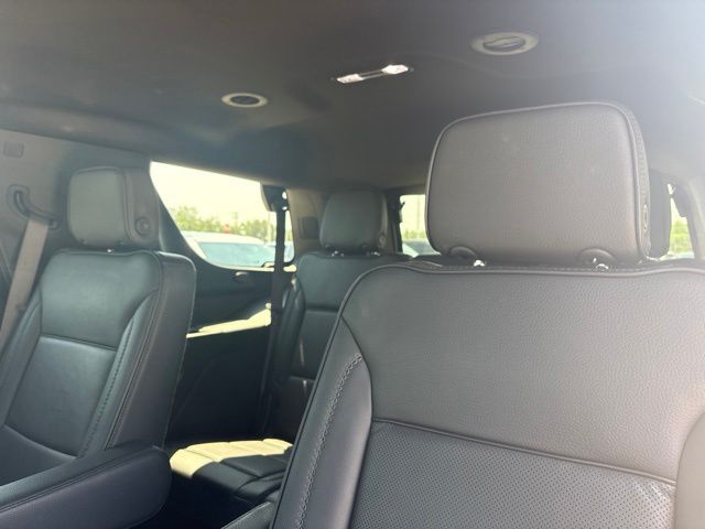 Used 2025 GMC Yukon SUV
