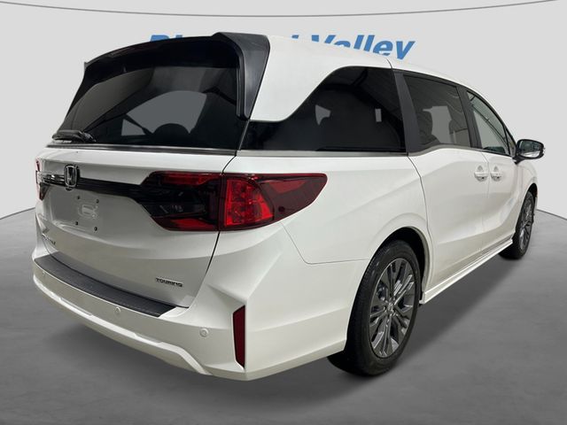 2025 Honda Odyssey Touring 3