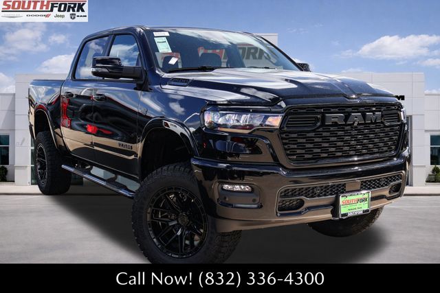 Diamond Black Crystal Pearlcoat 2027 RAM 1500 Pickup Truck Four-Wheel Drive 8-Speed Automatic