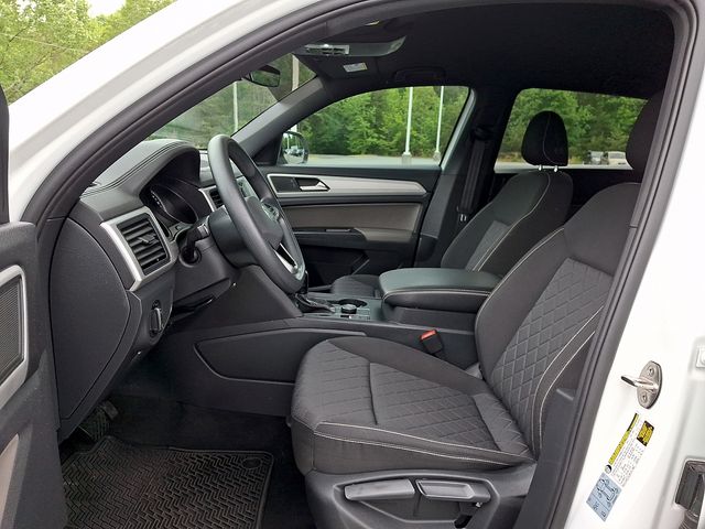 VolkswagenAtlas Cross Sport13