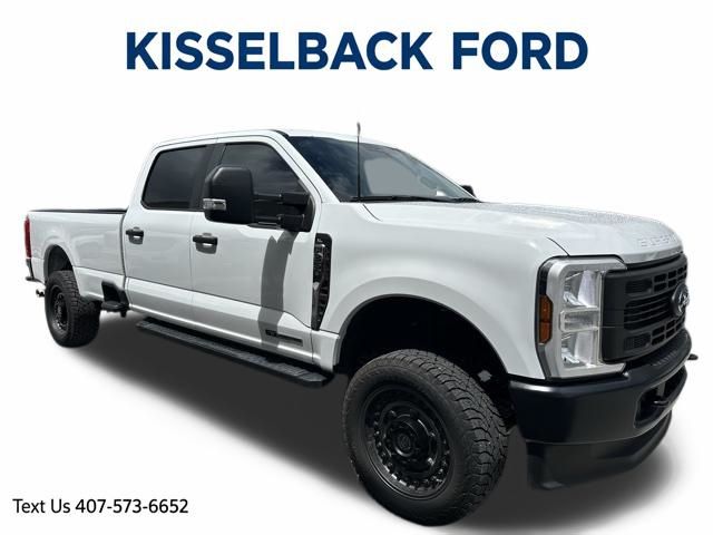Oxford White 2024 Ford F-350 Super Duty XL Crew Cab 4WD Pickup Truck Four-Wheel Drive Automatic