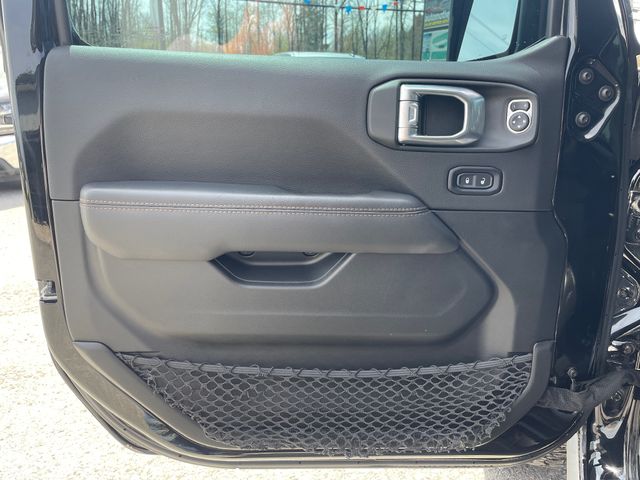 2023 Jeep Wrangler Rubicon 392 - Black Clearcoat exterior view 9