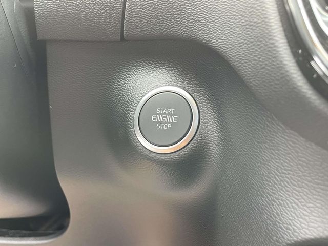 New 2026  Volvo B5 Core image 32