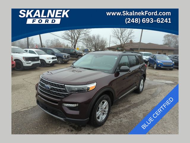 Jewel Red Metallic Tinted Clearcoat 2023 Ford Explorer XLT AWD SUV / Crossover All-Wheel Drive Automatic