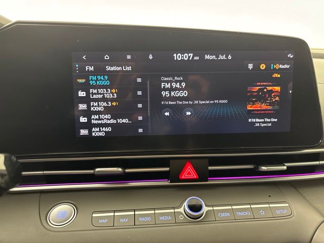 Used 2024 Hyundai Elantra Sedan