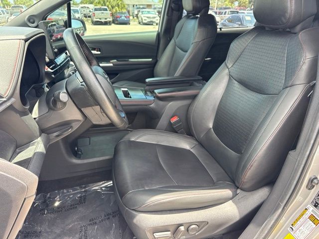 2025 Toyota Sienna - $45,988